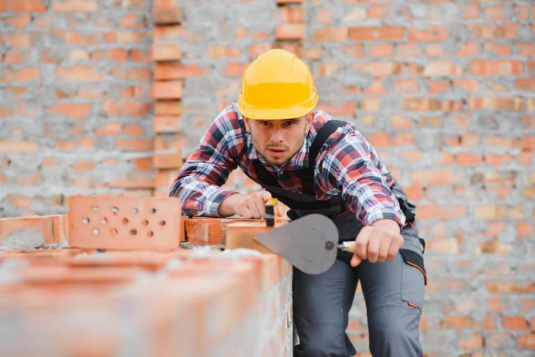 Quels travaux prévoir avant une ouverture de mur à Caudry ?